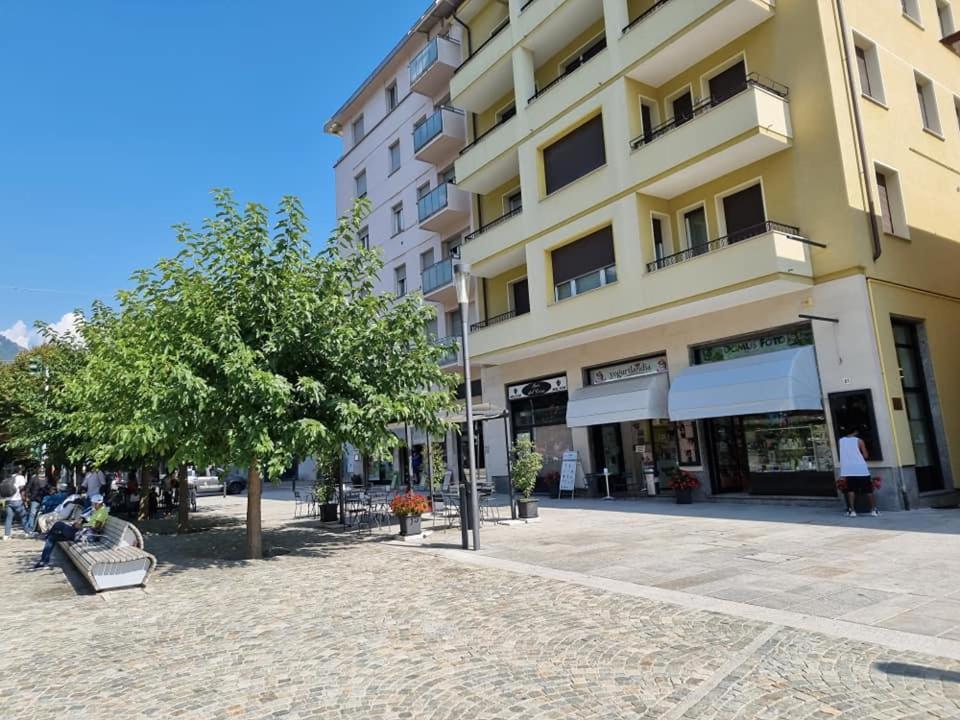 Mary House Apartment Sondrio Luaran gambar