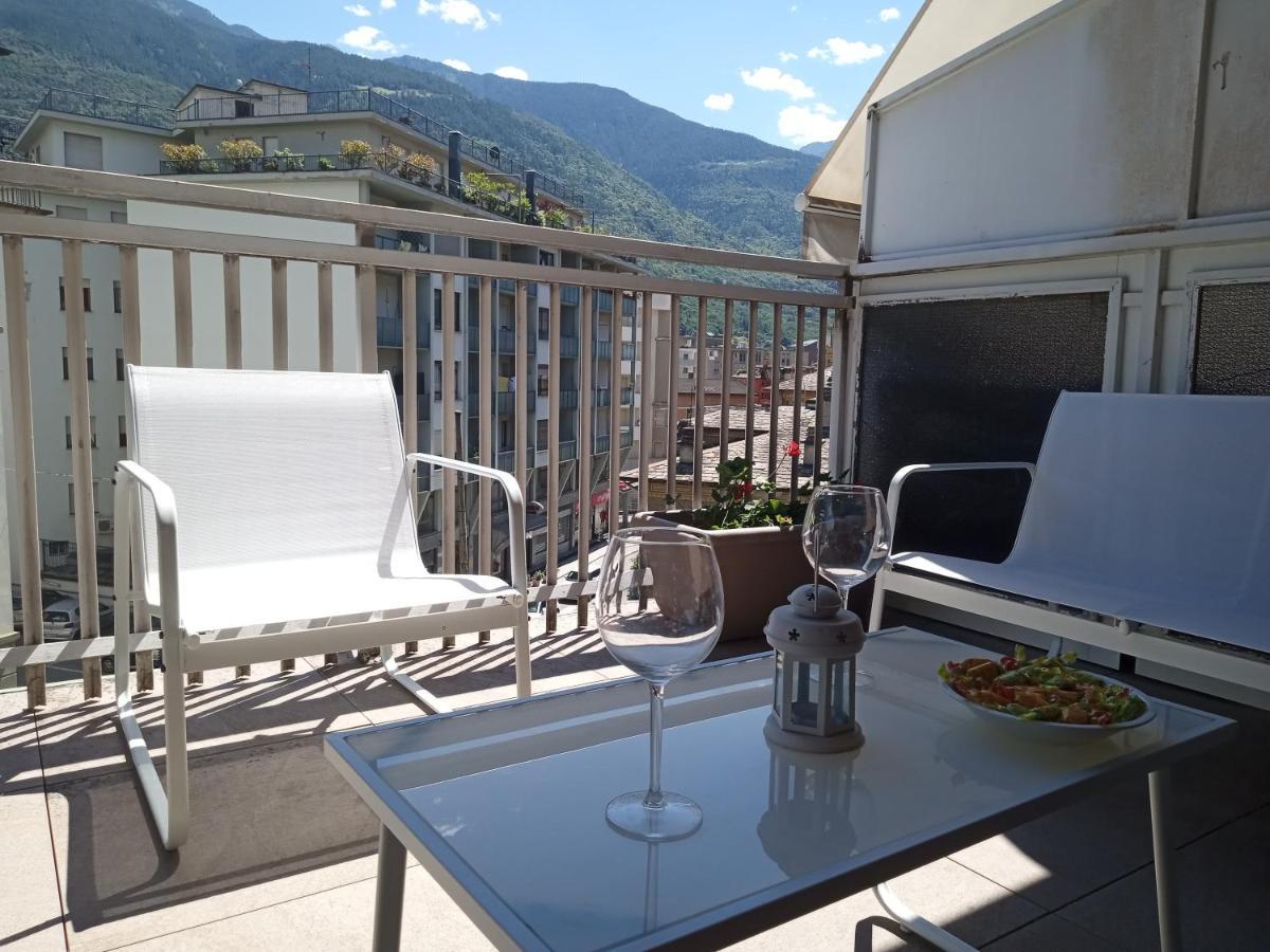 Mary House Apartment Sondrio Luaran gambar