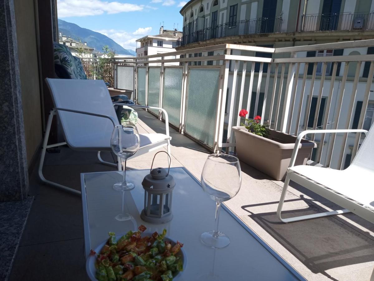 Mary House Apartment Sondrio Luaran gambar