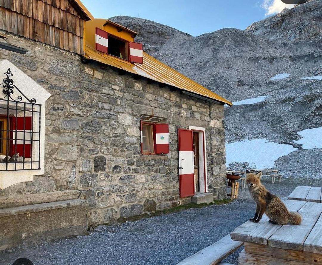 Mary House Apartment Sondrio Luaran gambar